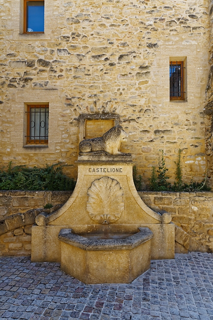 Castillon du Gard-032